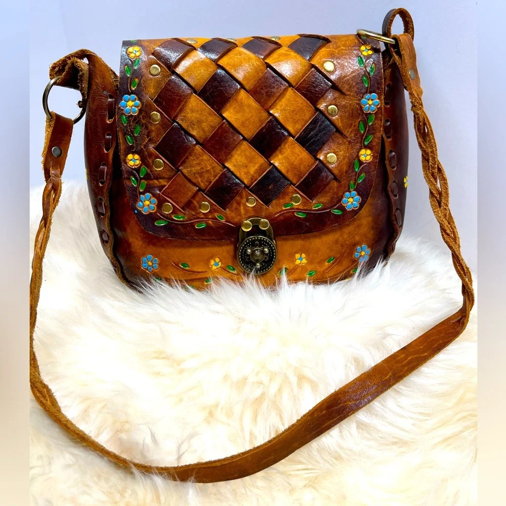Gift
Vintage RARE Authentic 1970 Hand painted Tooled Leather Crossbody - Picture 1 of 17